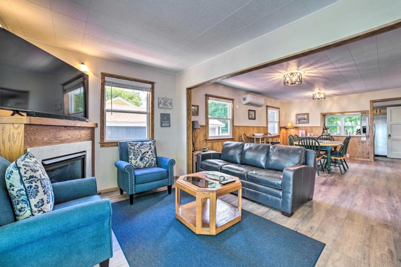 East Tawas Lakefront Getaway With Kayaks And Deck エクステリア 写真