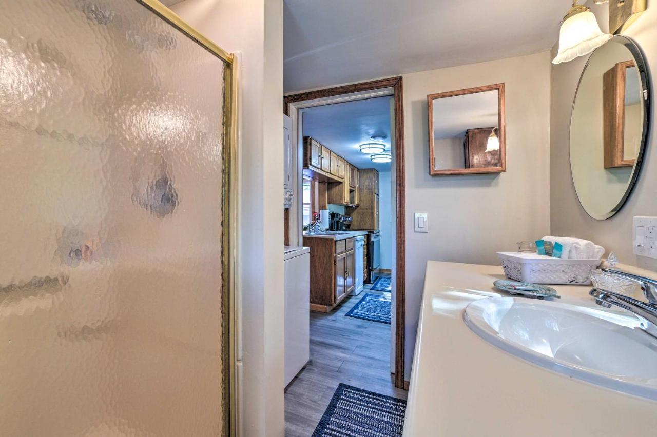 East Tawas Lakefront Getaway With Kayaks And Deck エクステリア 写真
