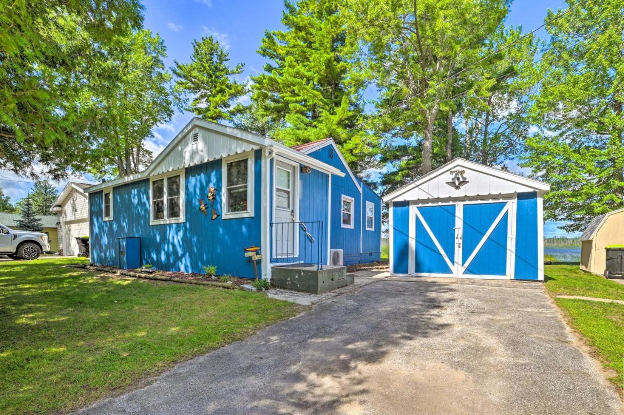 East Tawas Lakefront Getaway With Kayaks And Deck エクステリア 写真